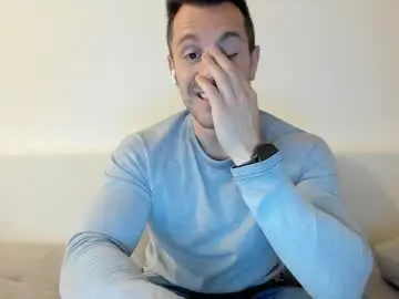 Chaturbate Sex Chat of roberto4ever