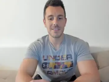 Chaturbate Sex Cam of roberto4ever
