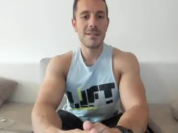 Chaturbate Free Live Porn of roberto4ever