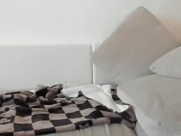 Chaturbate Sex Cam of roberto4ever