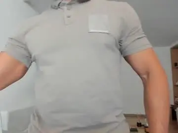 Chaturbate Free Porn Cam of roberto4ever