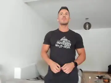 Chaturbate Adult Video Chat of roberto4ever