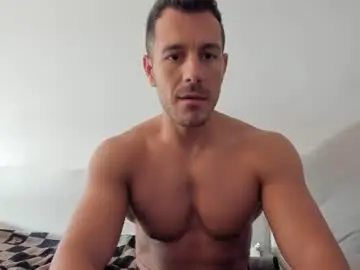 Chaturbate Live Porn of roberto4ever