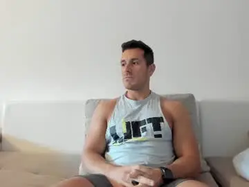 Chaturbate Adult Webcams of roberto4ever