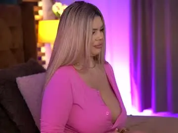 Chaturbate Sex Cam of sophieboobsx