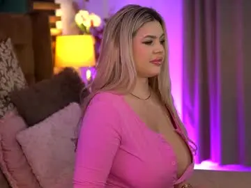 Chaturbate Sex Chat of sophieboobsx