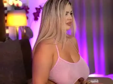 Chaturbate Watch Live Sex Cams of sophieboobsx