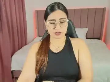 Chaturbate Live Sex Cam of alessia_blazee