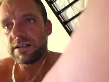 Chaturbate Live Porn of hunganhorny88