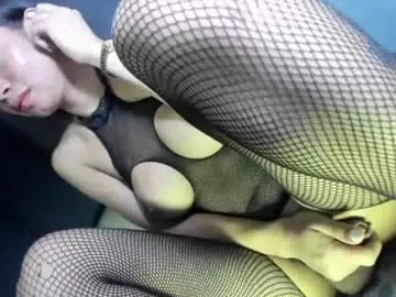 Chaturbate Live Sex Cam of tsuncutjelay