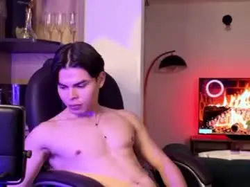Chaturbate Nude Webcam of alejoo_twink