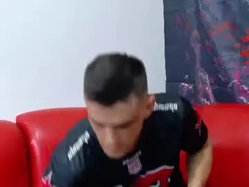 Chaturbate Live Sex Cam of daniel_ova