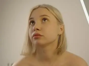 Chaturbate Adult Video Chat of jennyplaudis_