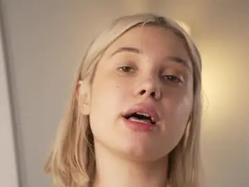 Chaturbate Free Porn Cam of jennyplaudis_