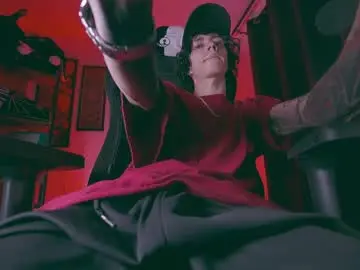 Chaturbate Watch Live Sex Cams of olliver___y