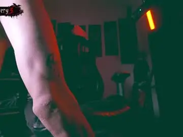 Chaturbate Free Live Porn of olliver___y