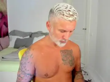 Chaturbate Live Sex Cam of blowmyxxl