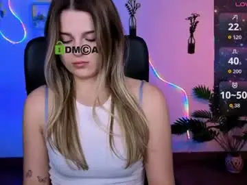 Chaturbate Live Sex Cam of luckybabymeow
