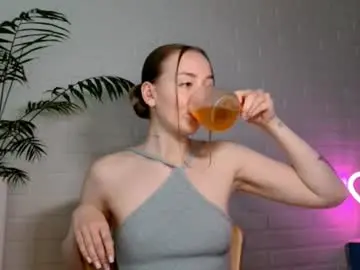 Chaturbate Live Sex Cam of whiteprincessluna