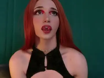 Chaturbate Live Sex Cam of dollfacedeluxe