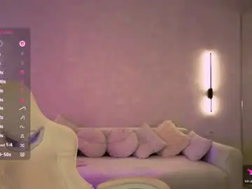 Chaturbate Live Sex Cam of emmakeam_