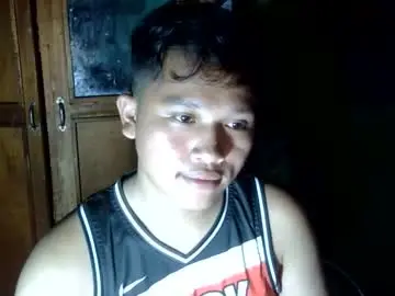 Chaturbate Sex Cam of exotichugecock