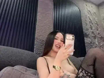 Chaturbate Nude Webcam of hugecockeightine