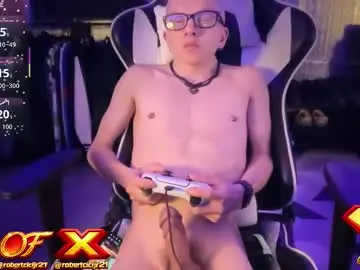 Chaturbate Live Sex Cam of robertcicijr21