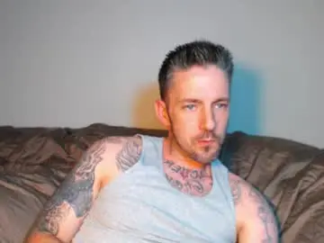 Chaturbate Live Sex Cam of skylarrgrey