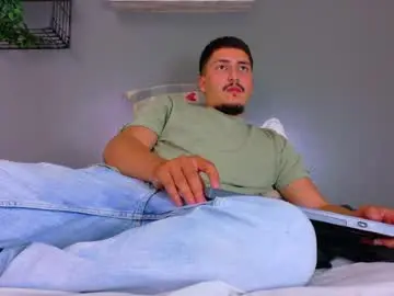 Chaturbate Adult Webcams of mrfox__
