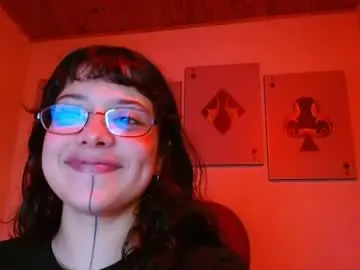 Chaturbate Nude Webcam of petite_melodyy