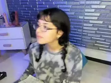 Chaturbate Adult Video Chat of petite_melodyy