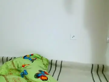 Chaturbate Live Sex Cam of sasha_calvin