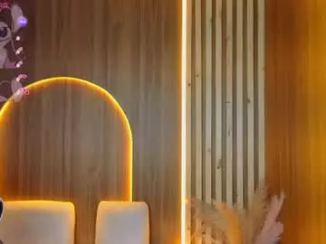 Chaturbate Best live sex cam show of lia_queen_tx