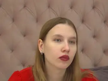 Chaturbate Live Sex Cam of lililinn