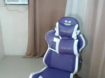 Chaturbate Live Sex Cam of xonaughtydoll