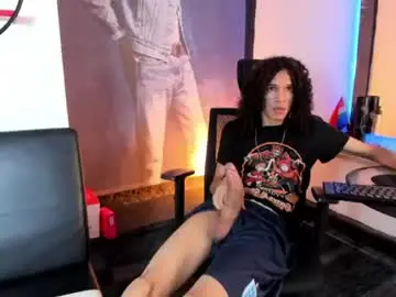Chaturbate Nude Webcam of anddy_hugecock