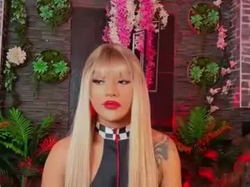 Chaturbate Live Sex Cam of chris_twiink