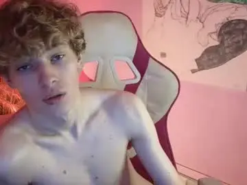 Chaturbate Watch Live Sex Cams of curly_twinkboy
