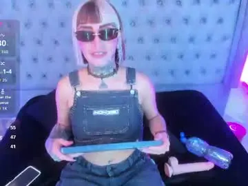 Chaturbate Live Sex Cam of gyal_smith