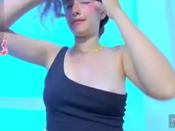 Chaturbate Live Sex Cam of ivy_petit