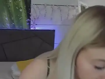 Chaturbate Best live sex cam show of hollytaillor