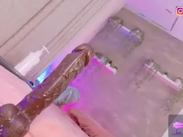 Chaturbate Watch Live Sex Cams of keirahartz