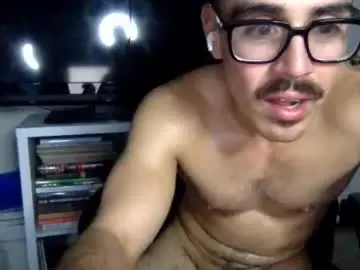 Chaturbate Best live sex cam show of luvrboy77