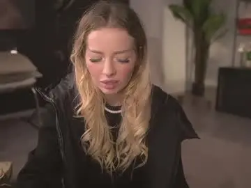 Chaturbate Free Live Porn of serenanoir