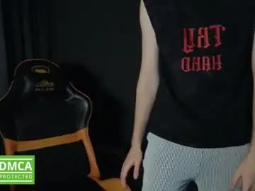 Chaturbate Free Live Porn of kirill_20_cm
