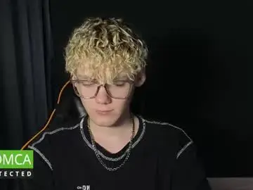 Chaturbate Free Porn Cam of kirill_20_cm