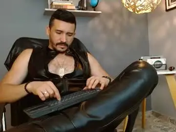 Chaturbate Live Sex Cam of reiko_85_