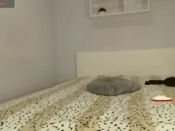 Chaturbate Live Sex Cam of starfoxxxy1