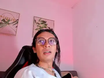 Chaturbate Live Sex Cam of maddie_ray_